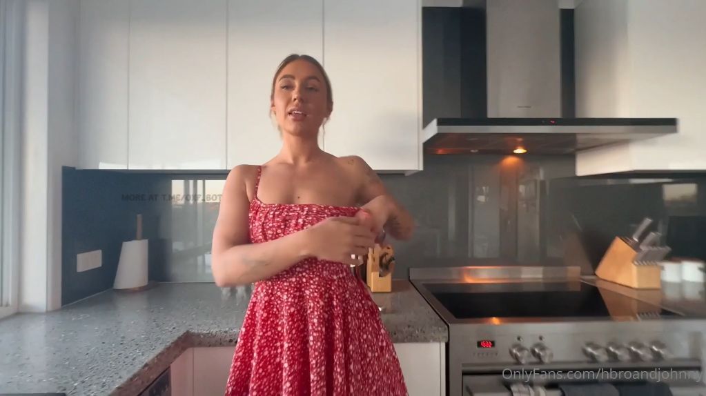 Holly Brougham Gets Creampied By Huge Cock In Kitchen Onlyfans Video Leaked