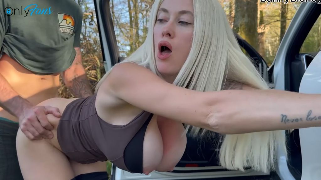 Kanaiz Busty Pussy Wrecked Outdoors Onlyfans Video Leaked